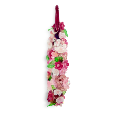 Handmade Floral Beaded Keychain Charm – Pink Flower Wreath with Apple Pendant, Cute Bag Charm, Car Hanging Decor
